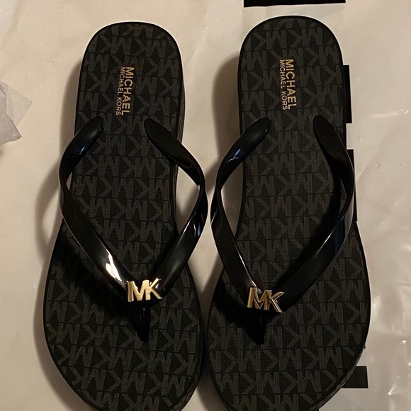 Michael Kors FlipFlop Size -11 M - Picture 2 of 4
